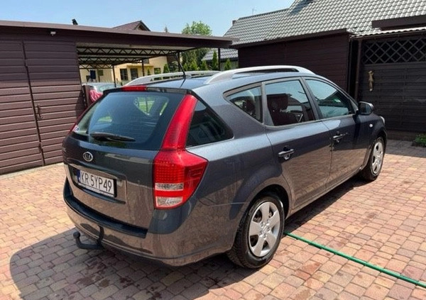 Kia Ceed cena 17600 przebieg: 254672, rok produkcji 2010 z Jastarnia małe 79